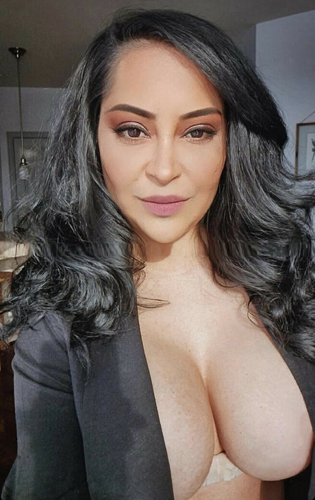 Michelle Miele top model pics