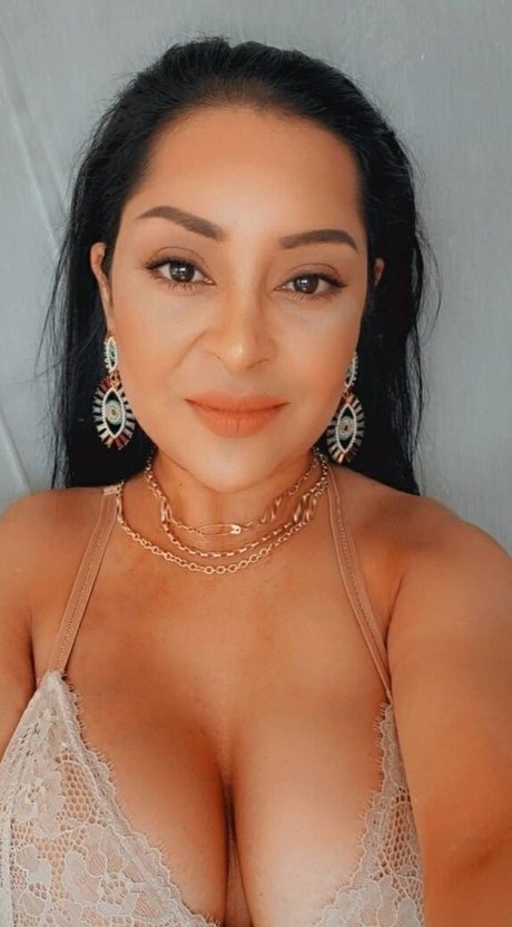 Michelle Miele model erotic pics