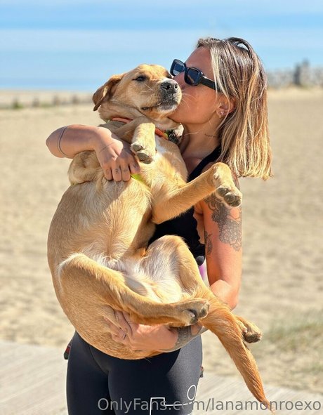 lanamonroexo best star img