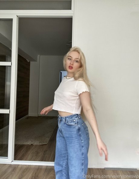 valeryjonesvip porn actress pictures