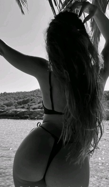 Carla Twin hd pornstar picture