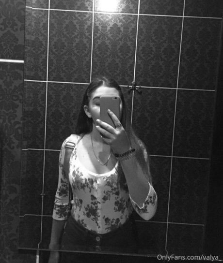 feet slave onlyfans beautiful naked pics