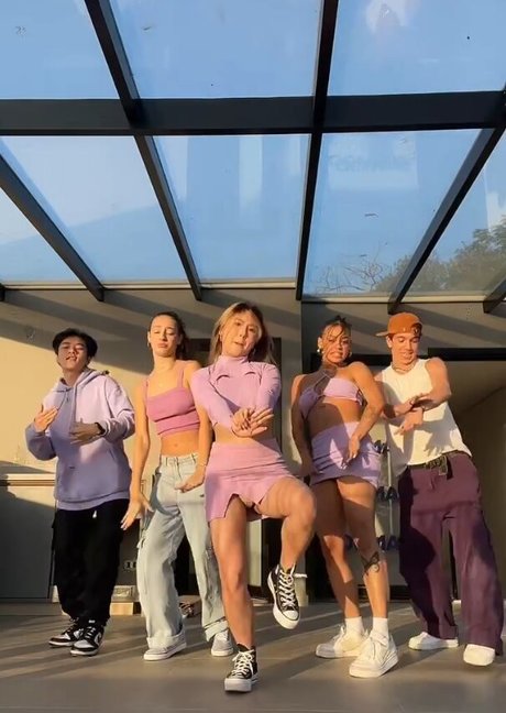 Jessie Shen actress images