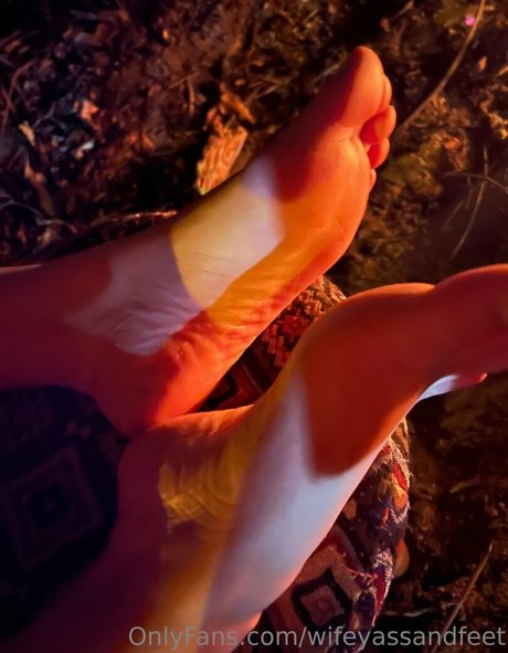 wifeyassandfeet sex actress photos