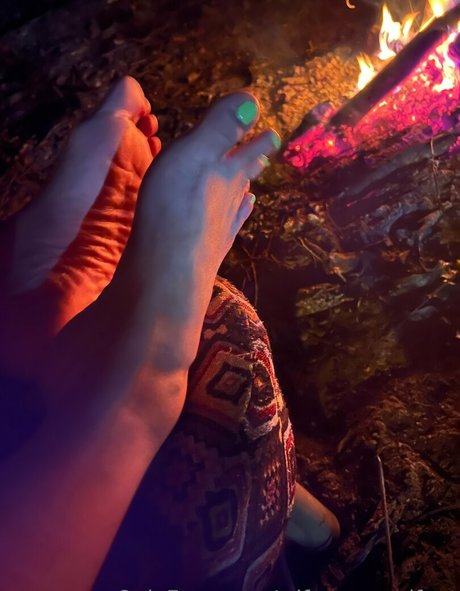 wifeyassandfeet xxx pornstar image