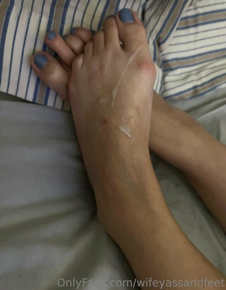 lips onlyfans beautiful nude archive