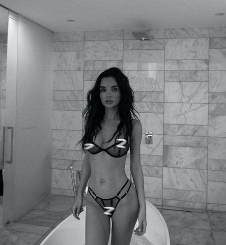 Ekaterina Zueva pornstar pretty archive