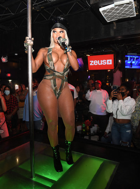 asian shemale onlyfans art naked img