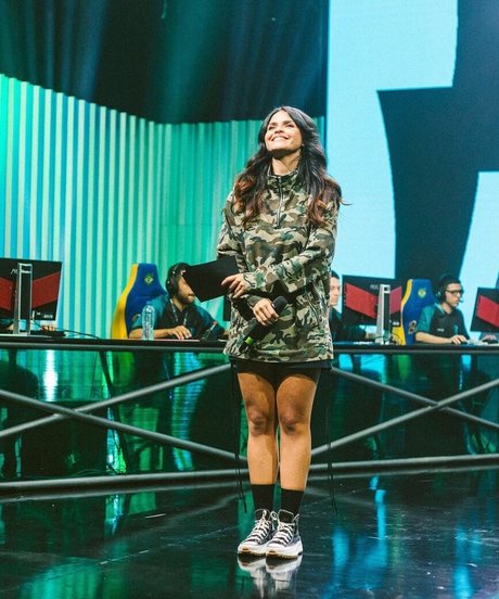 Robertinha nice star gallery