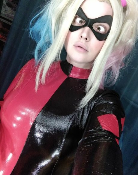 Milena Hime model nude pic