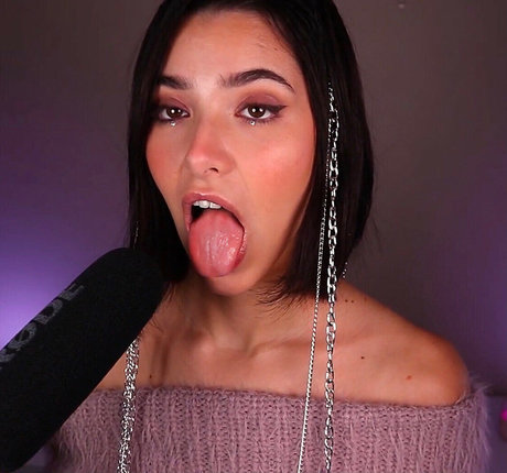 teen shower onlyfans pornos img