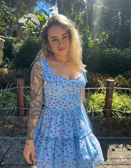 antonia savatto art actress photos