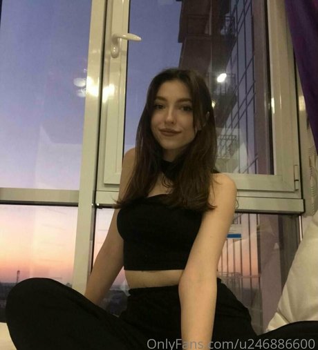 black hair onlyfans pornographic pic