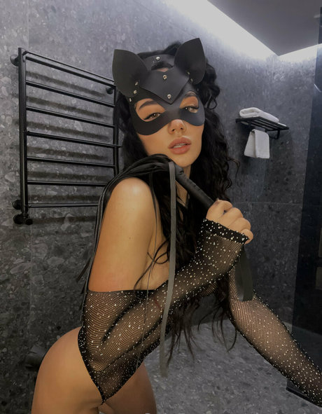 ladyadel sexy pornstar gallery