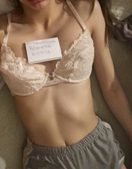 cute shemale onlyfans art naked pictures