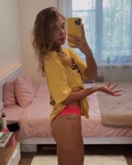 Mary Lvk nice star photo