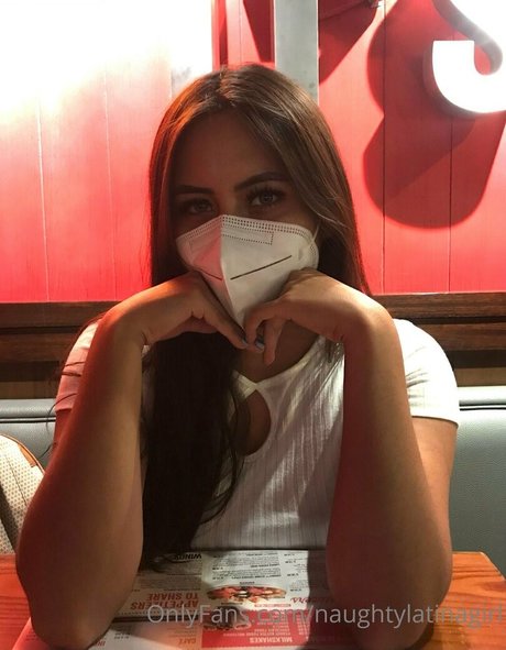 naughtylatinagirl pretty model galleries