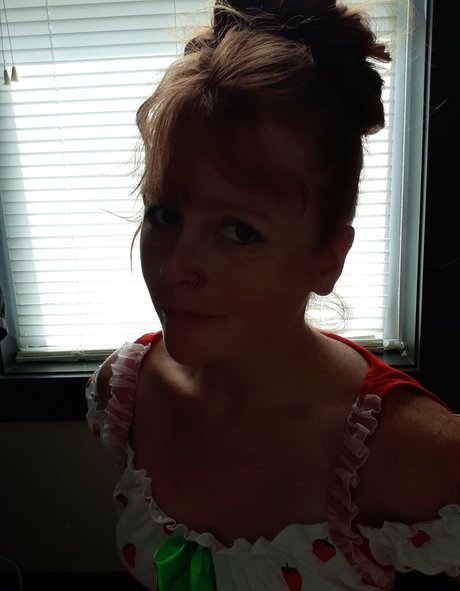 evieliekki pornographic model archive