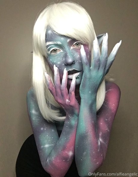 itsparisangel high quality star pictures