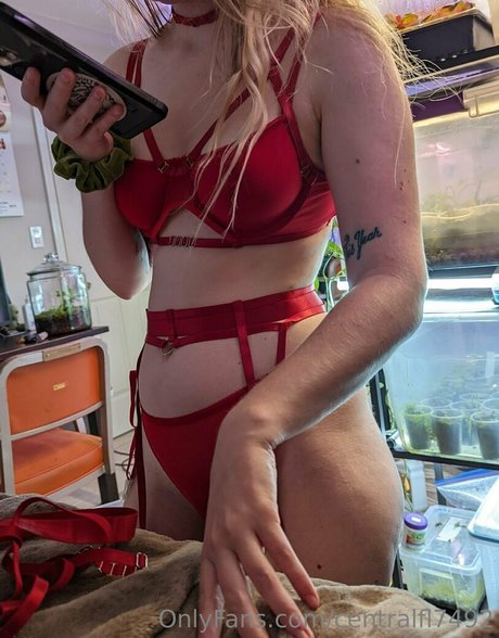 blonde famous onlyfans free naked picture