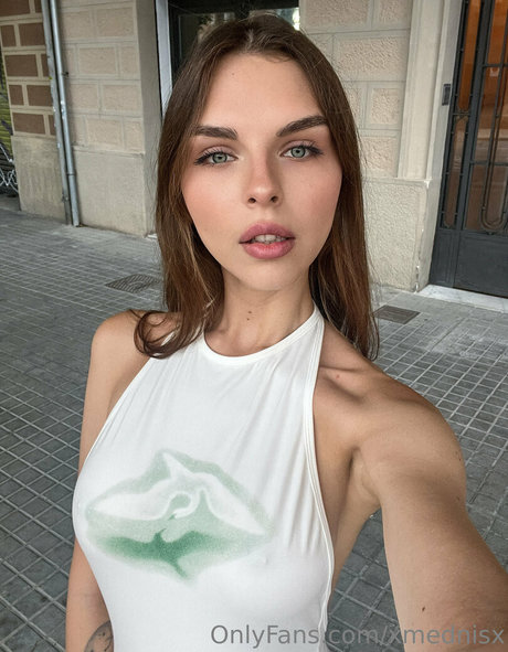 Vika Mednis high quality pornstar pics