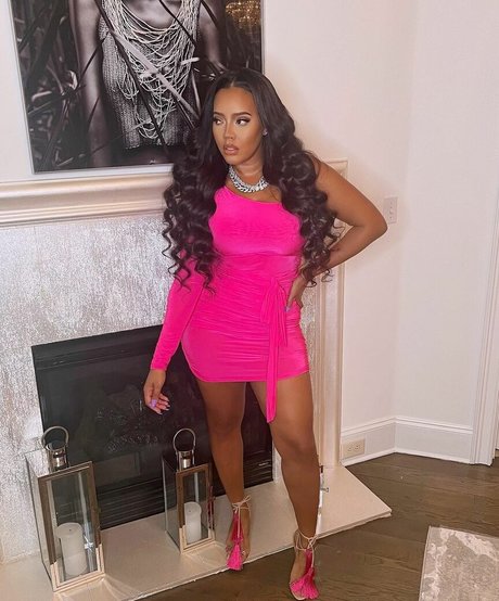 Angela Simmons sex actress photo