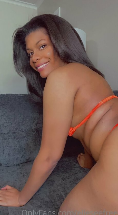 elleseefree sexy star image