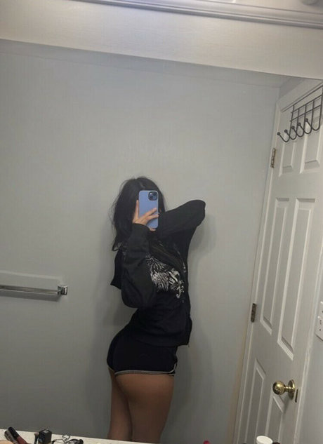 babagirl pornstar adult pic