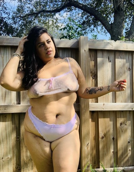 thebreanakhalo star nude picture