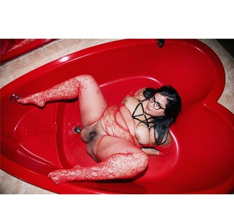 thebreanakhalo pornstar nude archive