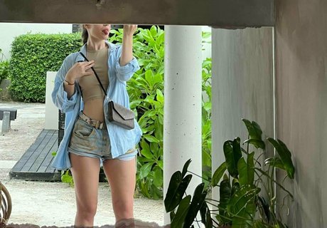 meridianaua high quality pornstar picture