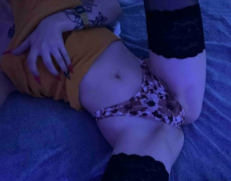 busty mom onlyfans nice pics