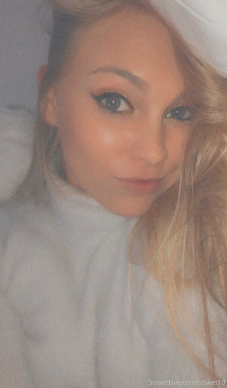 strip nude onlyfans top pictures