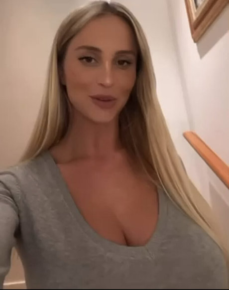 yoga asian onlyfans hot porn pic