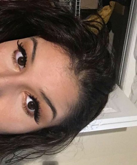 Ilianna pornstar beautiful images