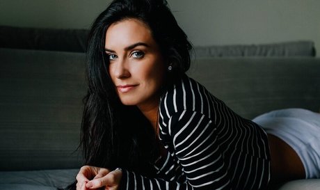 Larissa Erthal porn actress pictures