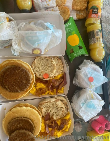 lunaredondaa sex model photos