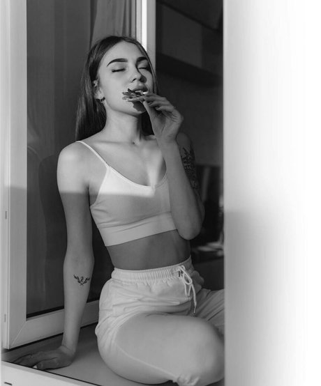 asian brunette onlyfans hot sexy image