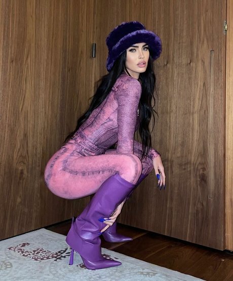 young onlyfans beautiful images