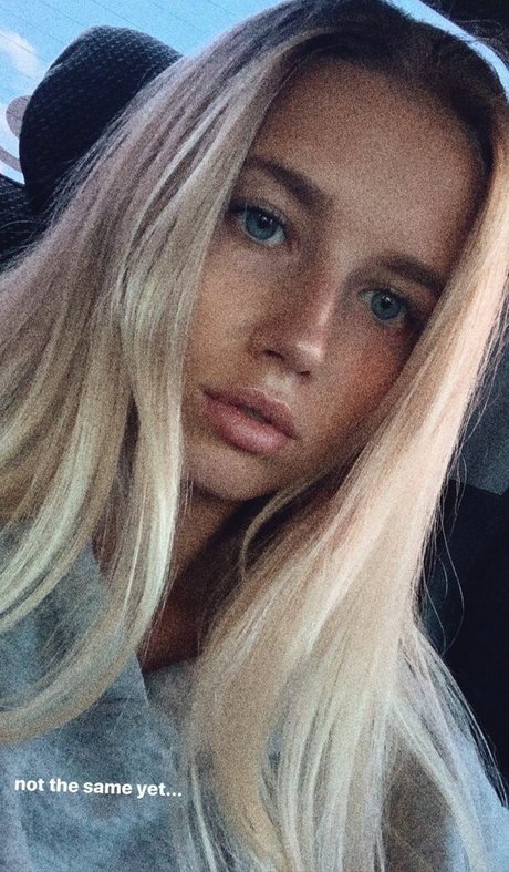 blonde tits onlyfans sexy img