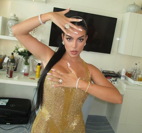 asian onlyfans beautiful naked images