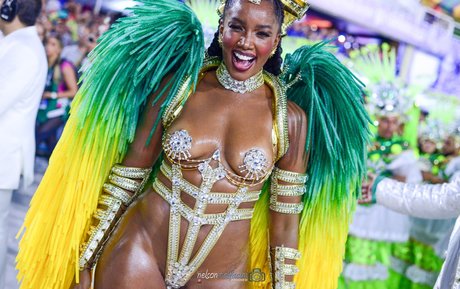 slut wife onlyfans free naked gallery