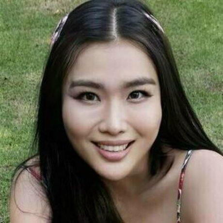 xtinarob star naked img