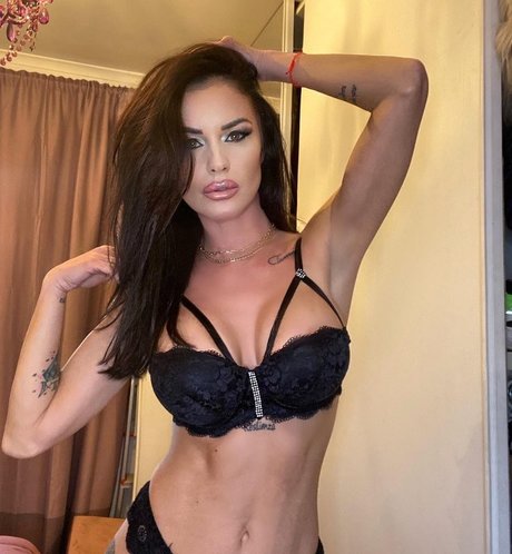 small onlyfans sexy naked picture