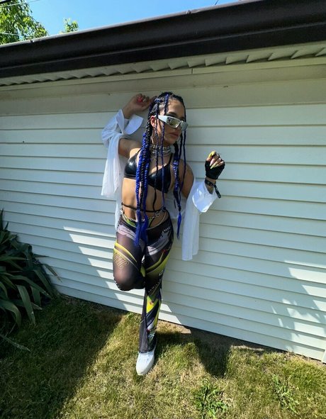 young onlyfans art nude pictures