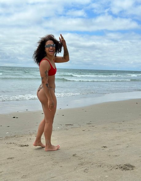 be rave star nude pic