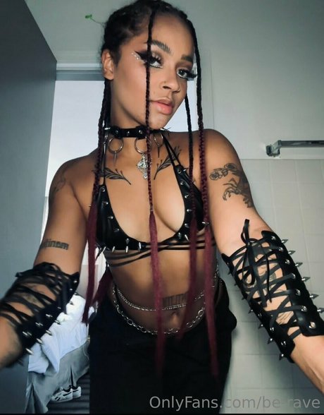 be rave model perfect pictures