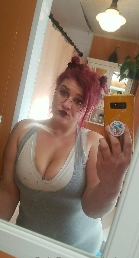 c byee adult actress photo