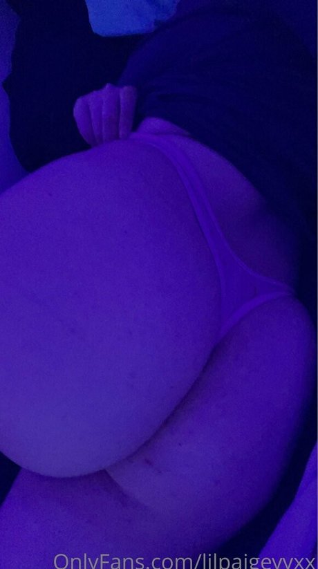 lilpaigeyyxx pretty actress image