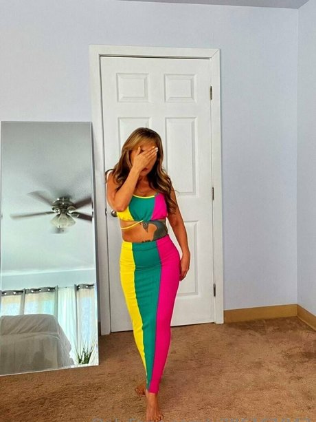 naughtydiamond11 perfect actress picture